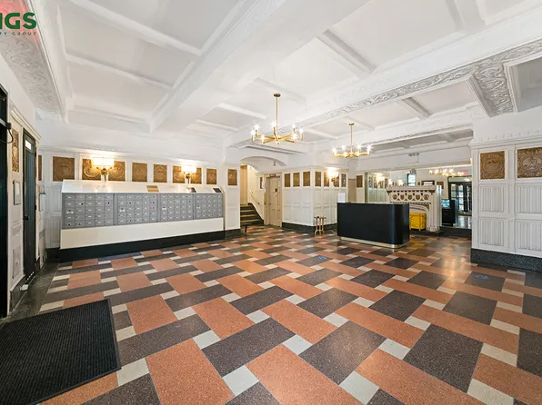 50 Lefferts Avenue image 8 of 10