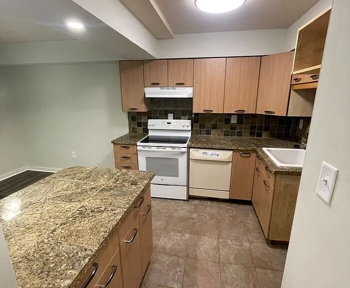 7124 Longstreet Dr #C — Photo 5
