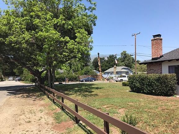 2nd image of 250 S Padre Juan Ave