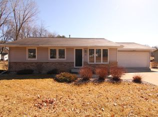 1901 Wood Ln, Green Bay, WI 54304