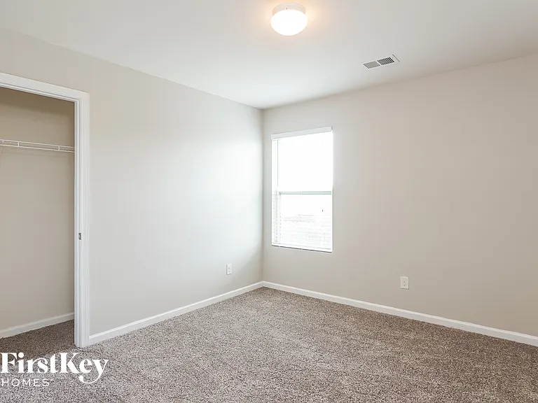134 Rosegate Dr — Photo 11