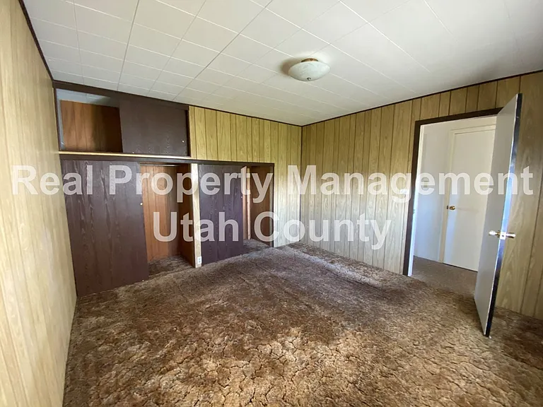 1285 W Utah Ave — Photo 23