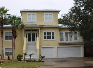 178 Lake Pointe Dr, Santa Rosa Beach, FL 32459