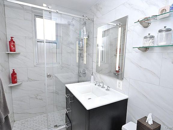 4th image of 281 Garth Road #A5L