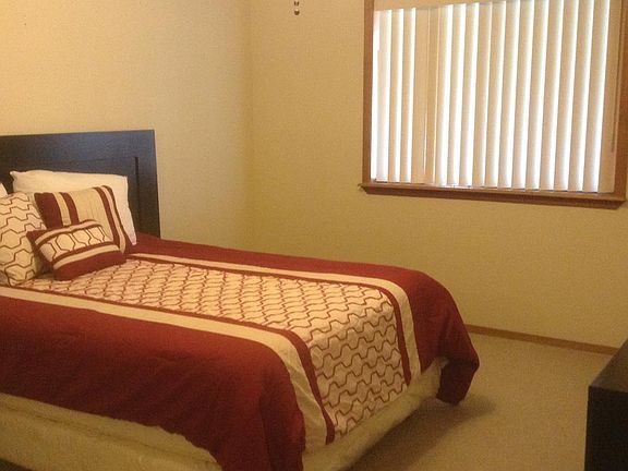 5th image of 8 Pizarro Ave #8