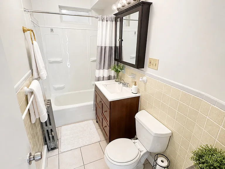 16 Hobson St #2 — Photo 8