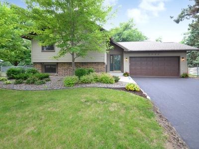 7084 Carey Ln N, Maple Grove, MN, 55369