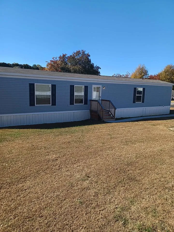 120 Northfork Dr — Photo 1
