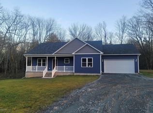 1054 Hamlin Hwy, Lake Ariel, PA 18436