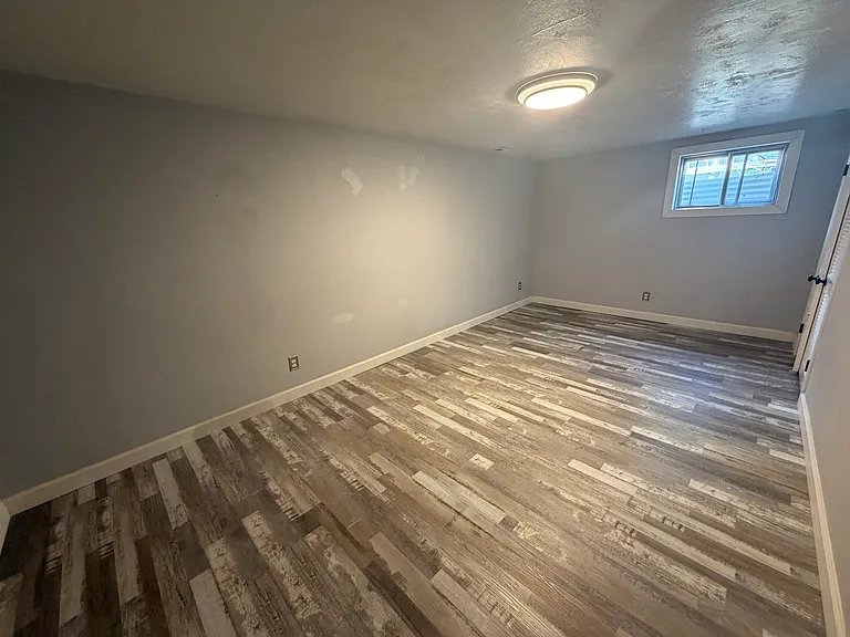 3819 S Midsummer Ln — Photo 17
