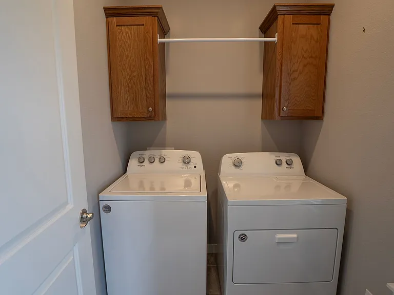 1914 Booker Cir — Photo 15