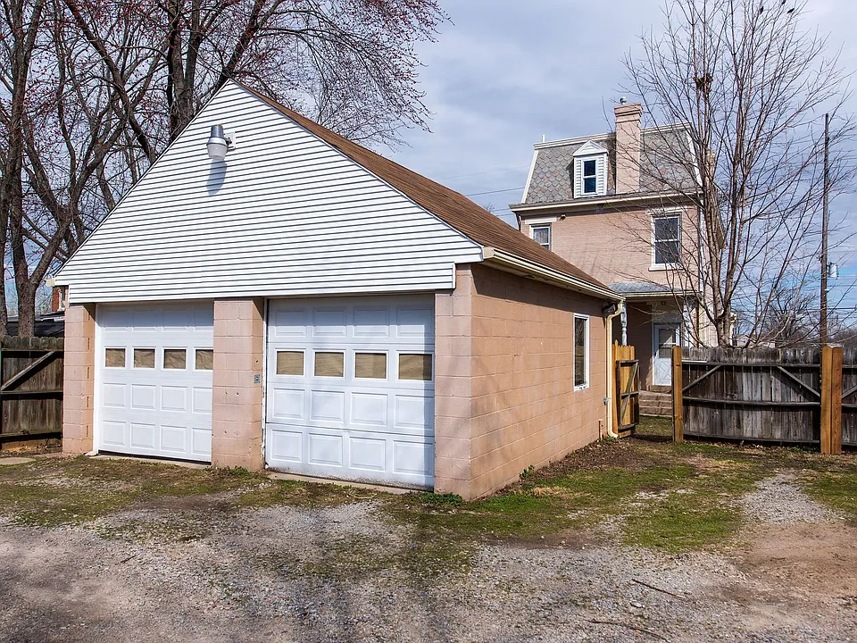 1743 Compton Rd