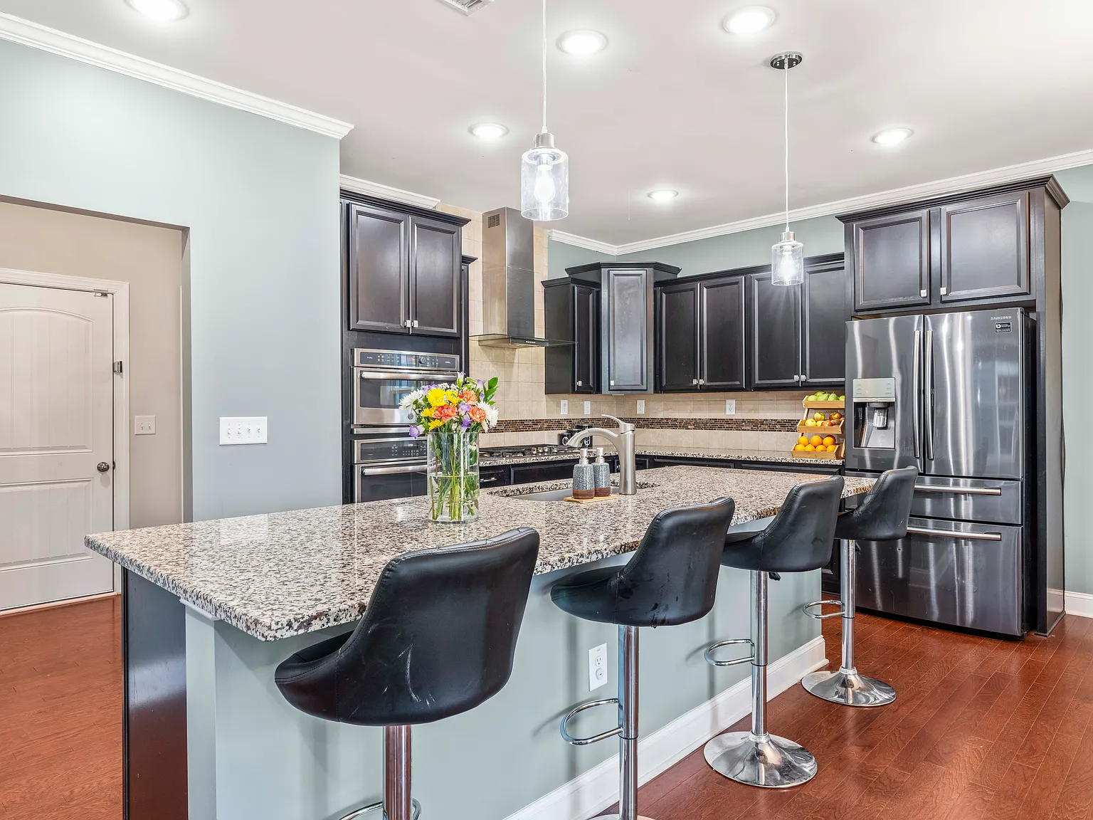 4 bed, 3170 sqft, $2,800 — Photo 3