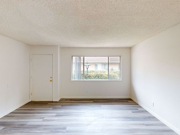4th image of 205-217 N Oberlin Ave