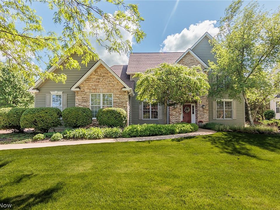 1st image of 1015 Orchard Ln