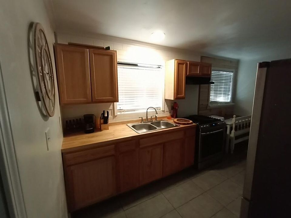 1st image of 1105 Virginia Ave