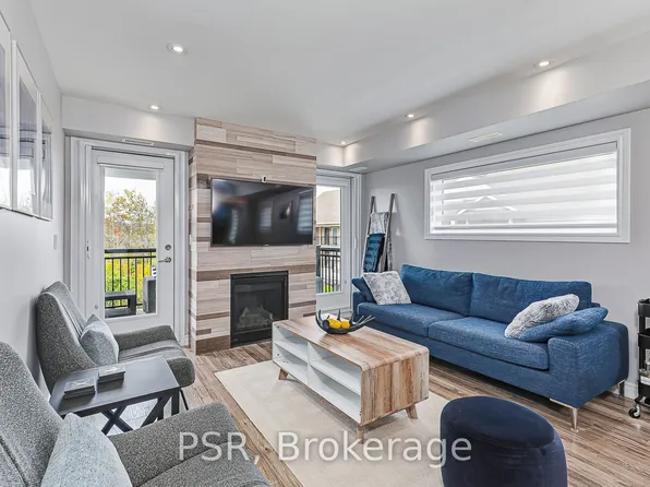 4 Anchorage Cres #308, Collingwood, ON L9Y 0Y6