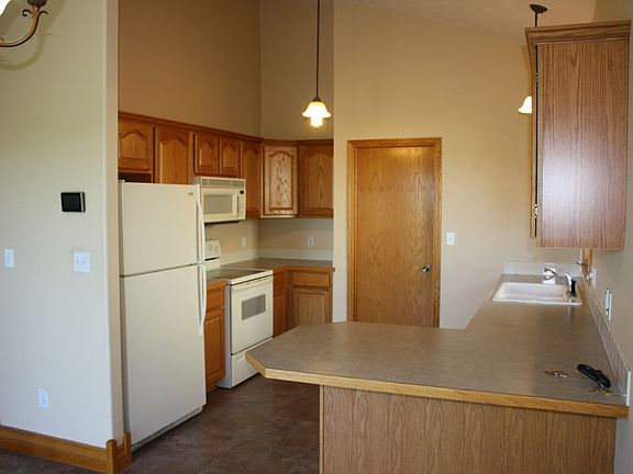 4th image of 2808 W 37th St