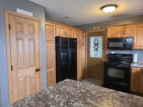 5th image of 1926 Honey Creek Rd