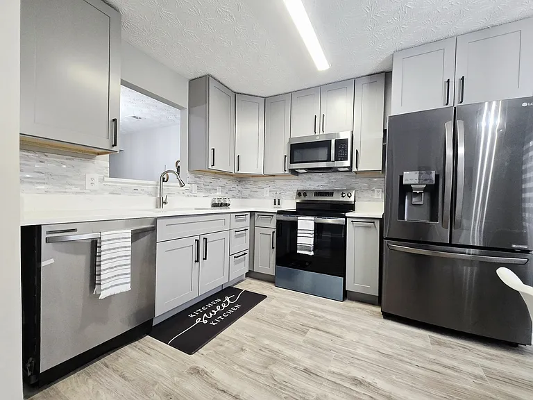 2430 Piering Dr — Photo 8
