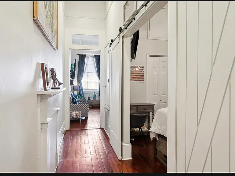 1430 Chartres St — Photo 2
