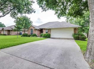 307 Ivy Ln, Hewitt, TX 76643