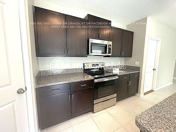 5th image of 15537 Miller Creek Dr