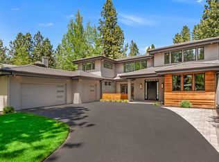 19332 Soda Springs Dr, Bend, OR 97702