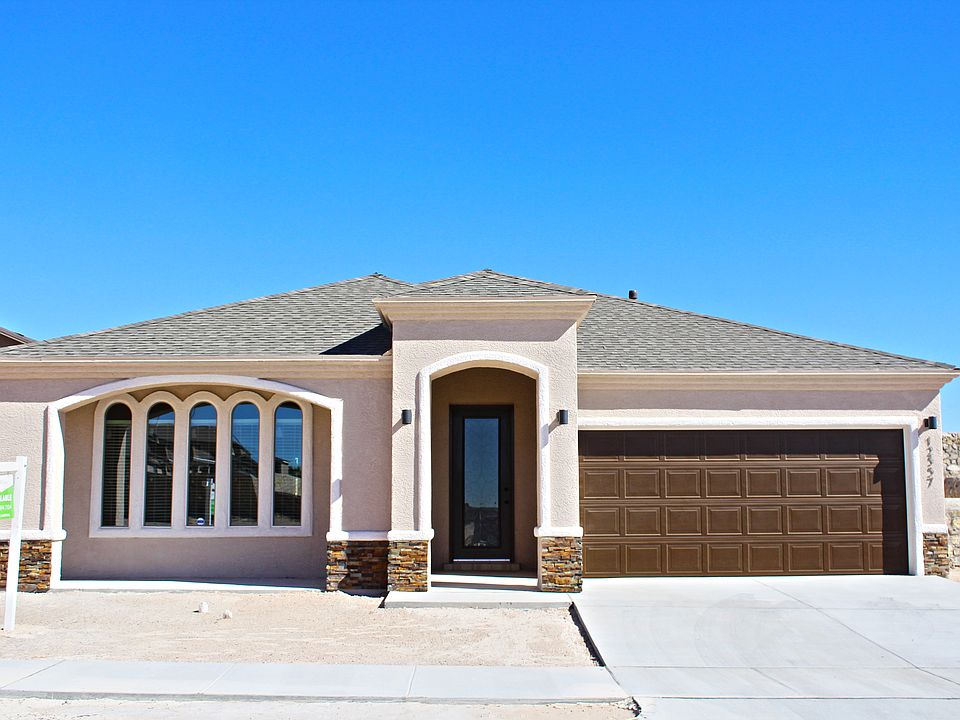1st image of 12557 Blue Heron Dr