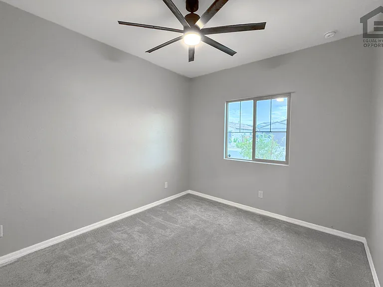 12731 W Myrtle Ave — Photo 6
