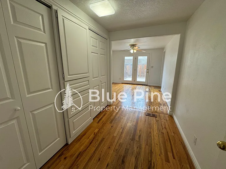 1861 Gallup St — Photo 9
