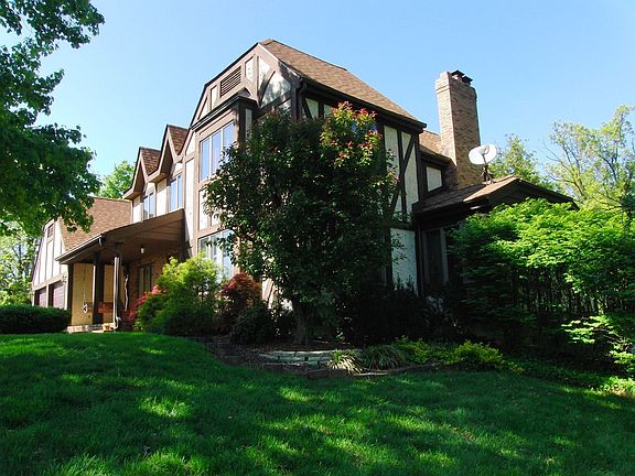 Georgous setting, lots of privacy.