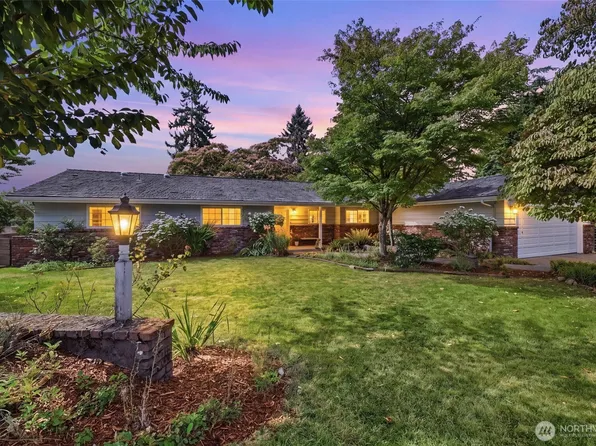 17815 NE 9th Street, Bellevue, WA 98008