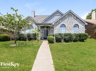 4335 Largo Dr, Grand Prairie, TX 75052