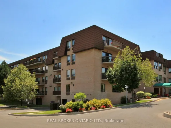 155 Main St N Unit 124, Newmarket, ON L3Y 8C2