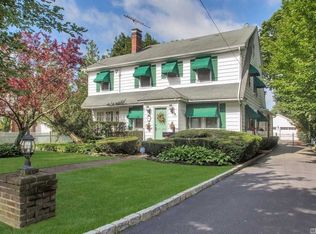 286 Maple Ave, Patchogue, NY 11772