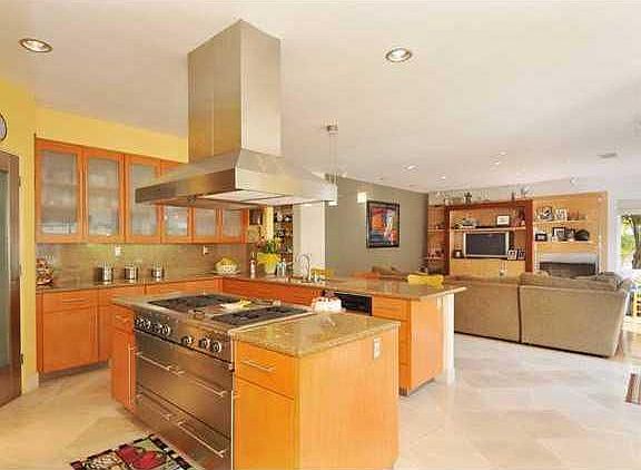 5th image of 414 Milagrosa Cir
