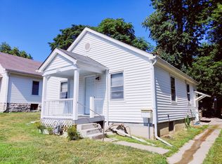 1821 S Ralston Ave, Independence, MO 64052