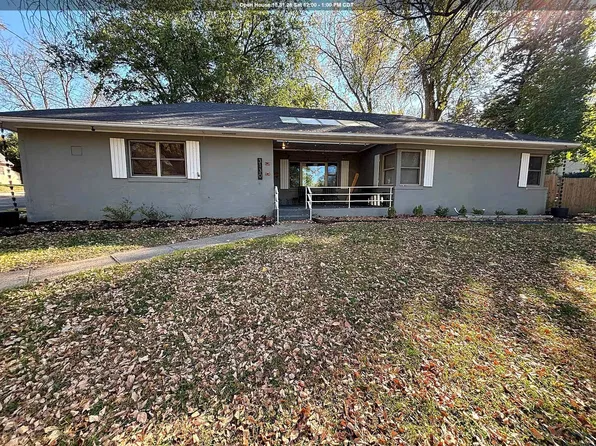 3130 Douglas St, Sioux City, IA 51104