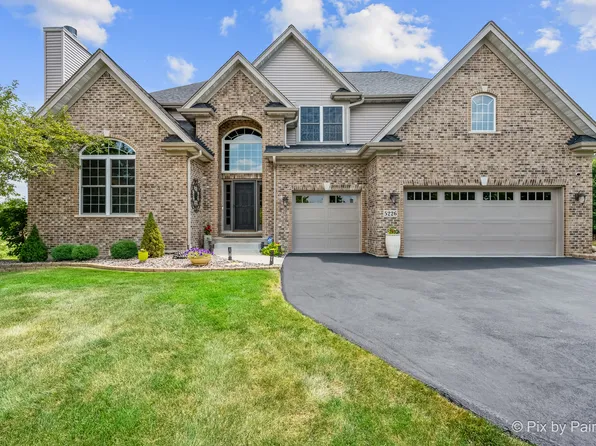 5226 Greenshire Cir, Lake In The Hills, IL 60156
