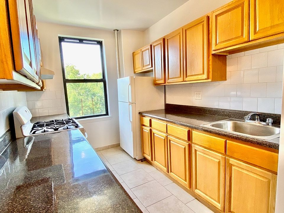 1st image of 603 Isham St APT 4D
