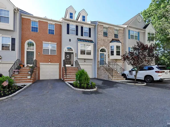890 Somerset Ct #890, Ramsey, NJ 07446