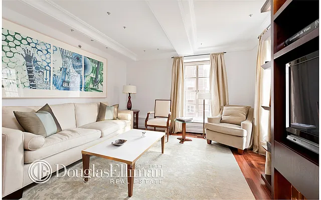 Rented by Douglas Elliman | media 7