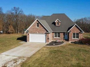 2158 N 1200th Ave, Camp Point, IL 62320