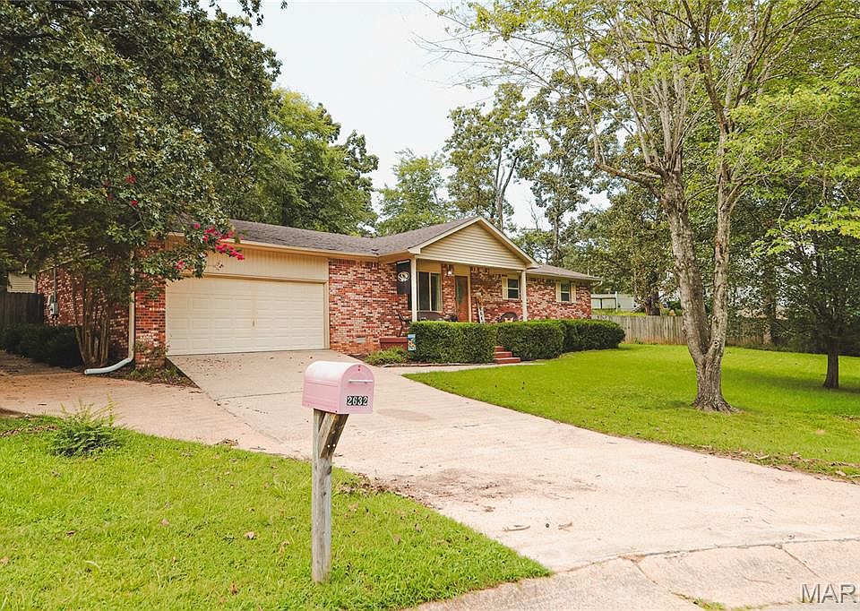 1st image of 2632 Fox Dr