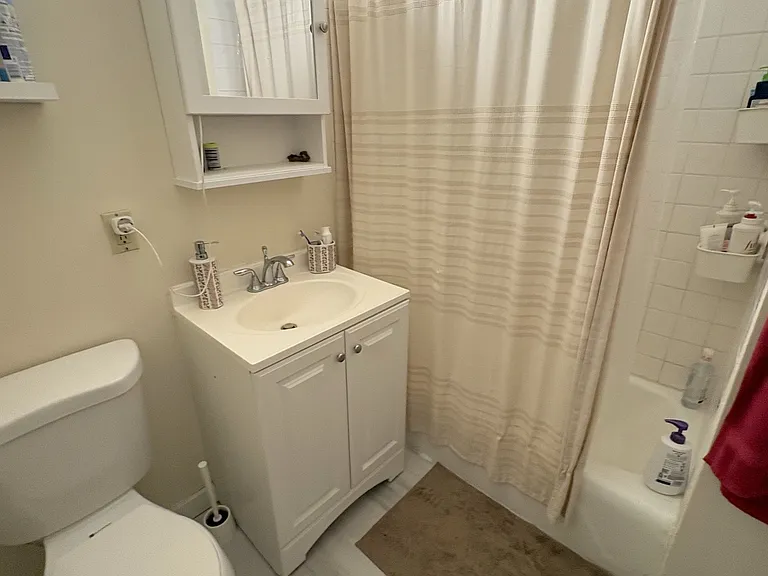 270 Washington St #1 — Photo 8
