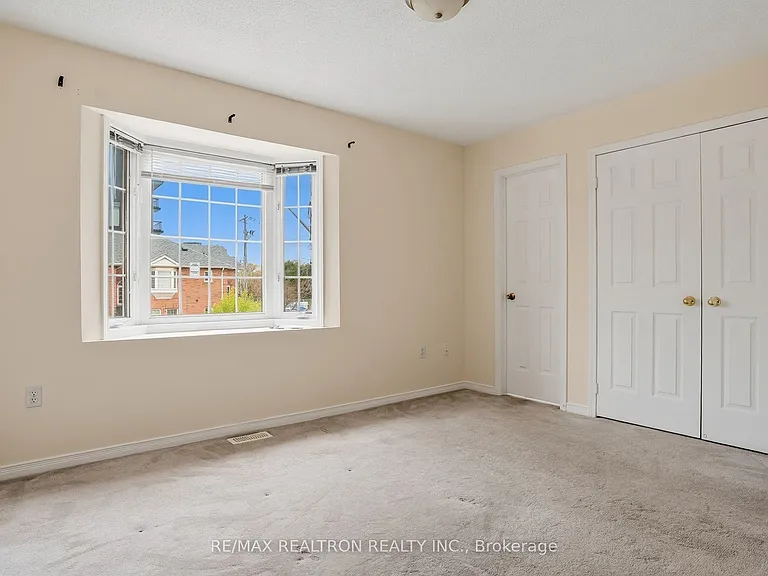 2 Eli Shackleton Ct — Photo 14