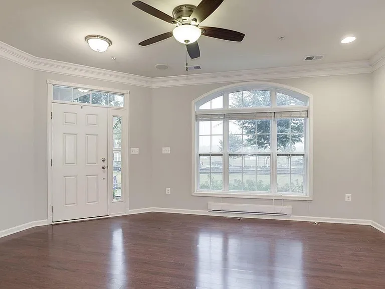 43017 Clarks Mill Ter — Photo 3
