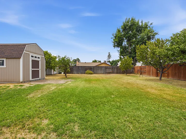 4709 Pinecastle Ave — Photo 36