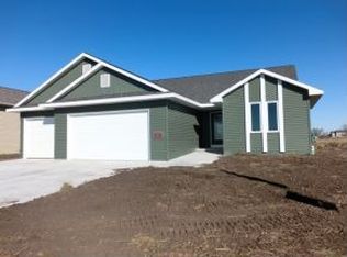 1955 Justin Dr, Omro, WI 54963